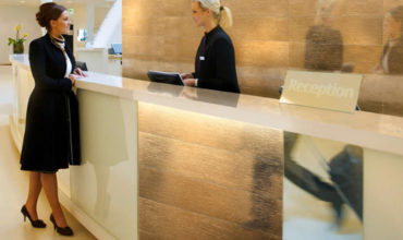Online agents dig into hotel profit margins