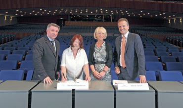 THIMUN and World Forum sign five-year contract extension