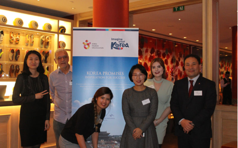 Korea on the ball with early London festive celebration