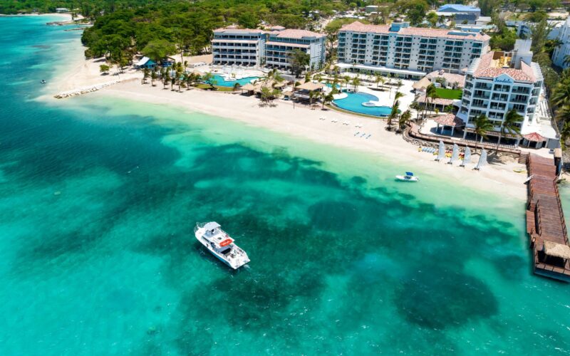 Sandals Resorts team to run 100km charity fundraiser around Antigua