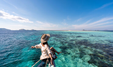 Bleisure, leisure travel